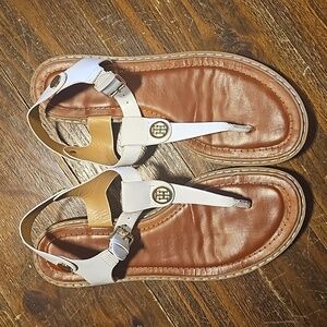 Woman's Tommy Hilfiger sandals size 9.5
